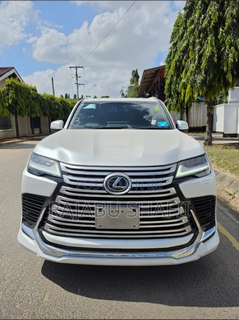 New Lexus LX 600 2024 White