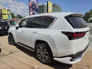 New Lexus LX 600 2024 White