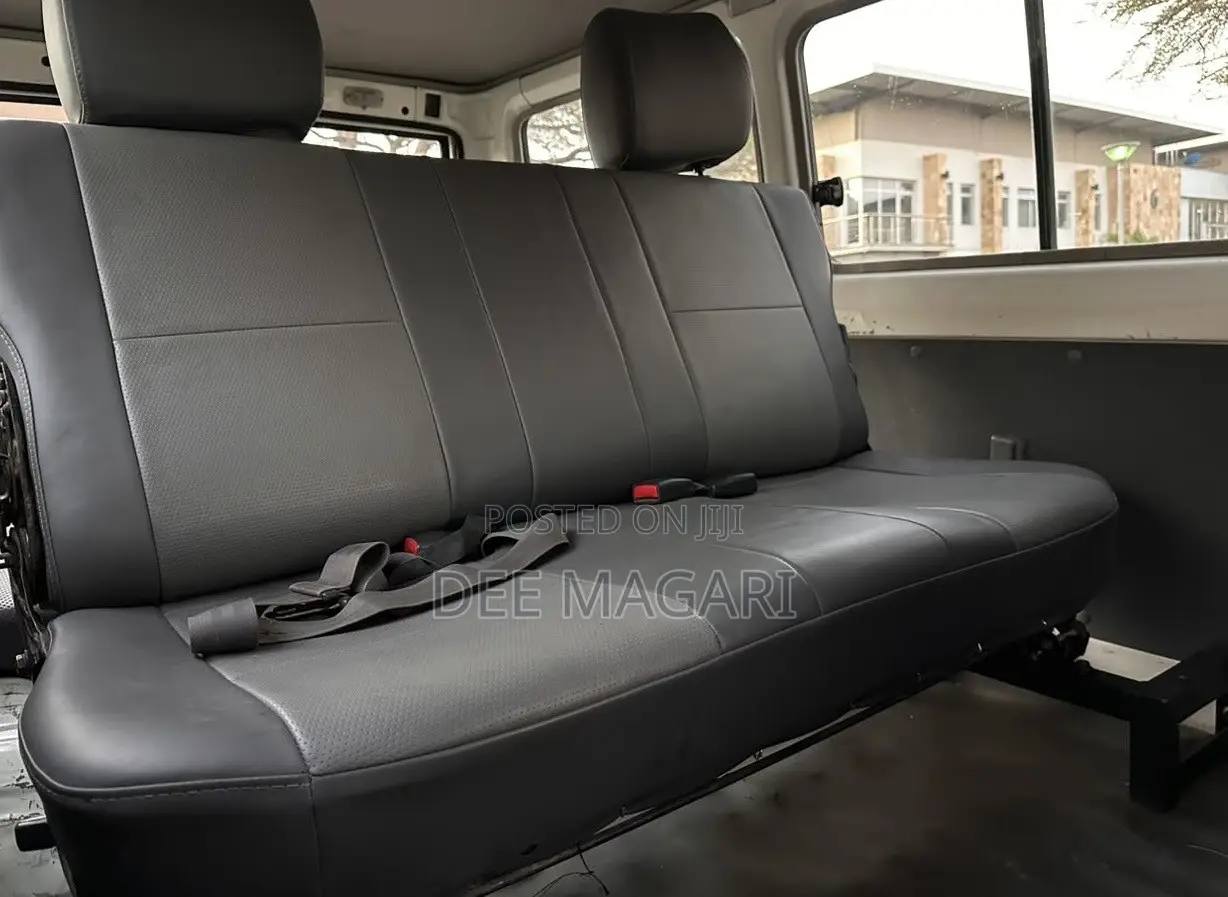 Toyota Land Cruiser 2022 White