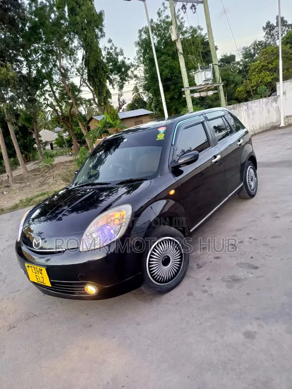 Mazda Verisa 2006 Black