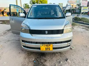 Toyota Voxy 2015 Gray