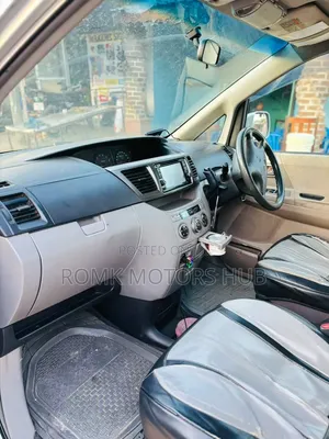 Toyota Voxy 2015 Gray