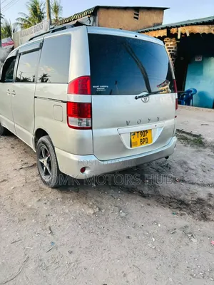 Toyota Voxy 2015 Gray