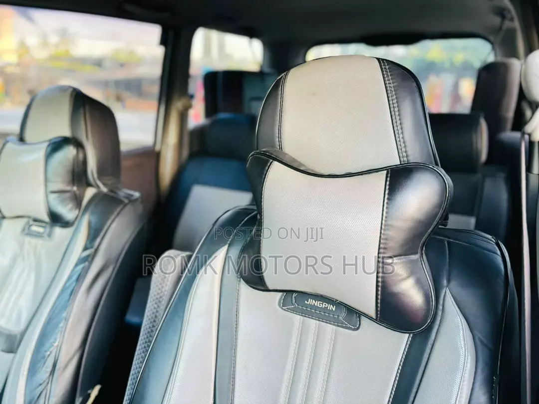 Toyota Voxy 2015 Gray