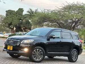Toyota Vanguard 2011 Black