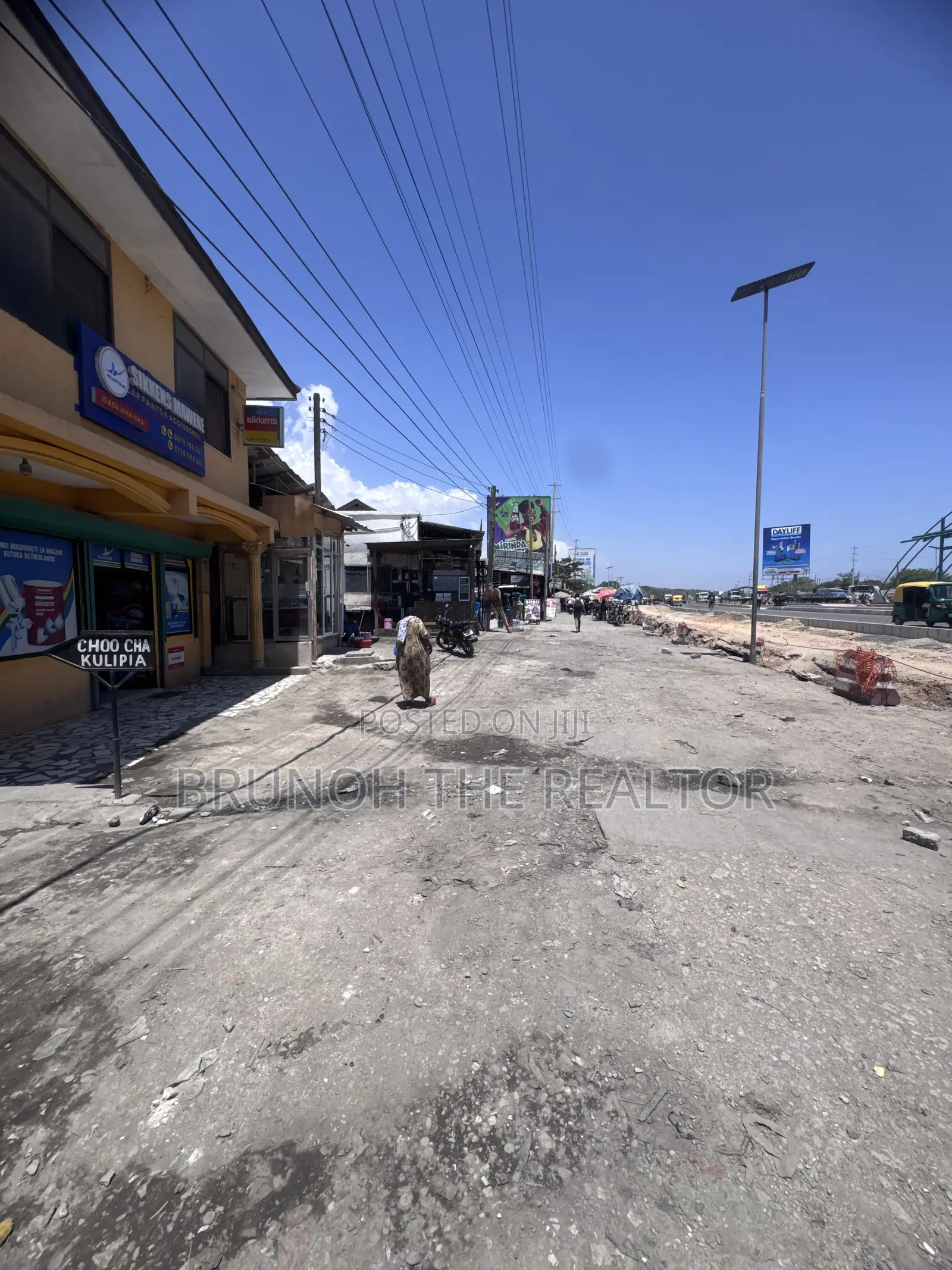 Commercial Building for Sale