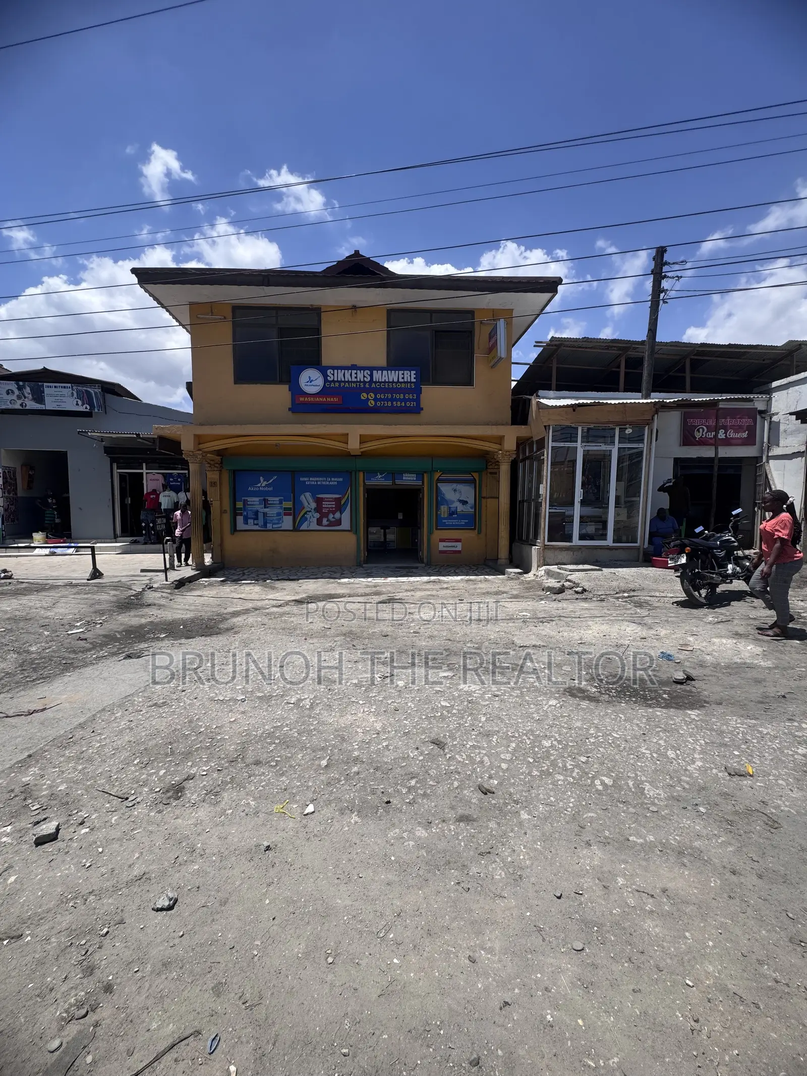 Commercial Building for Sale