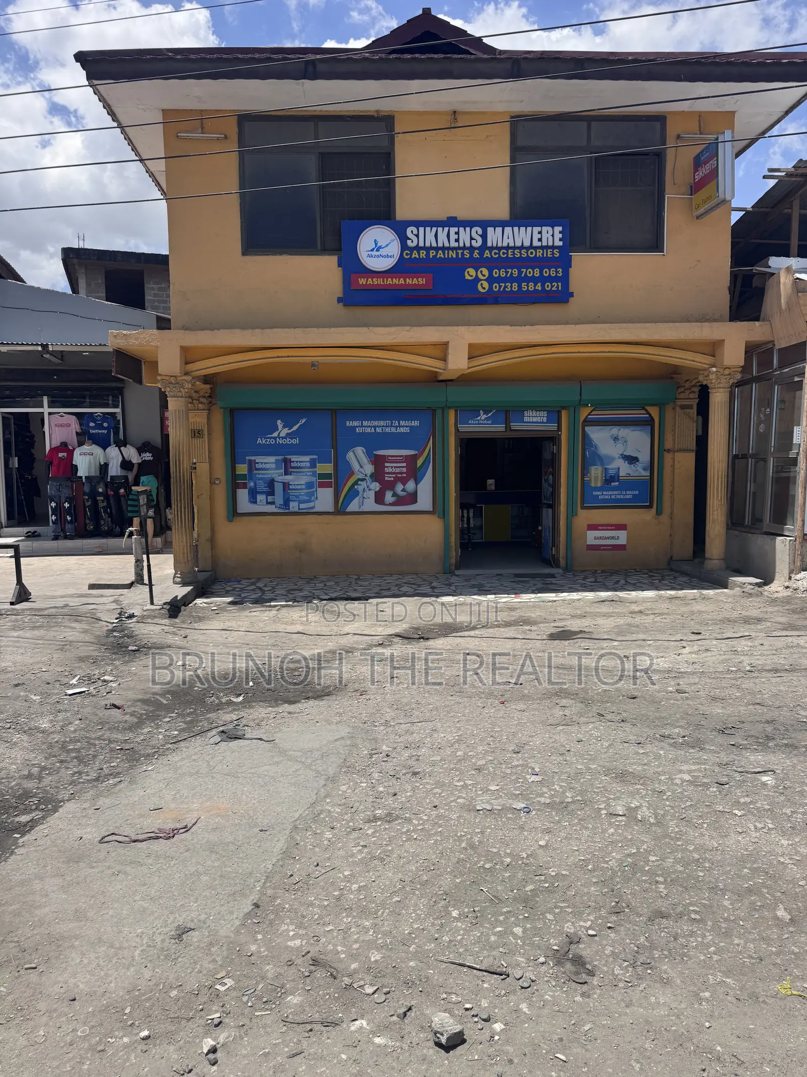 Commercial Building for Sale