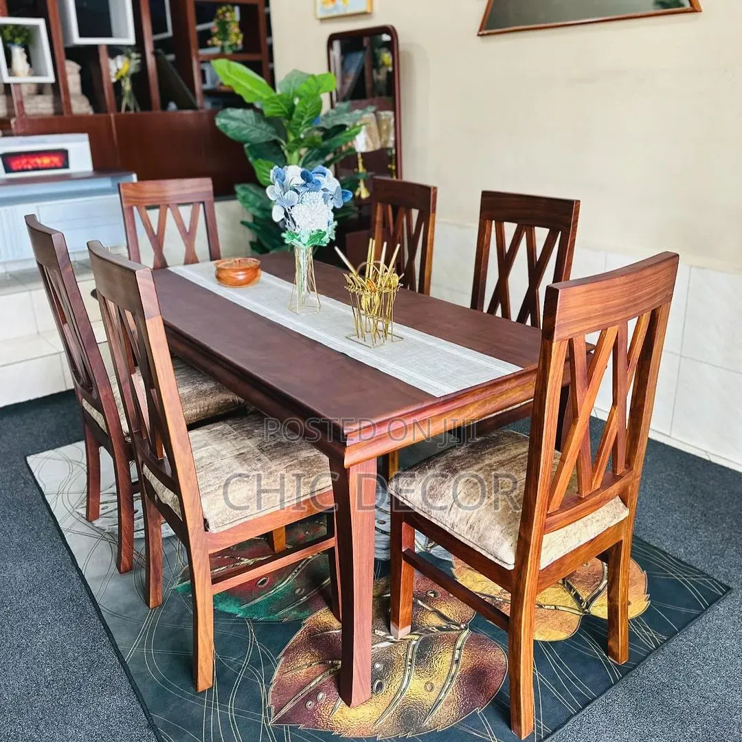 Hardwood Dinning Table (Muniga Wood)