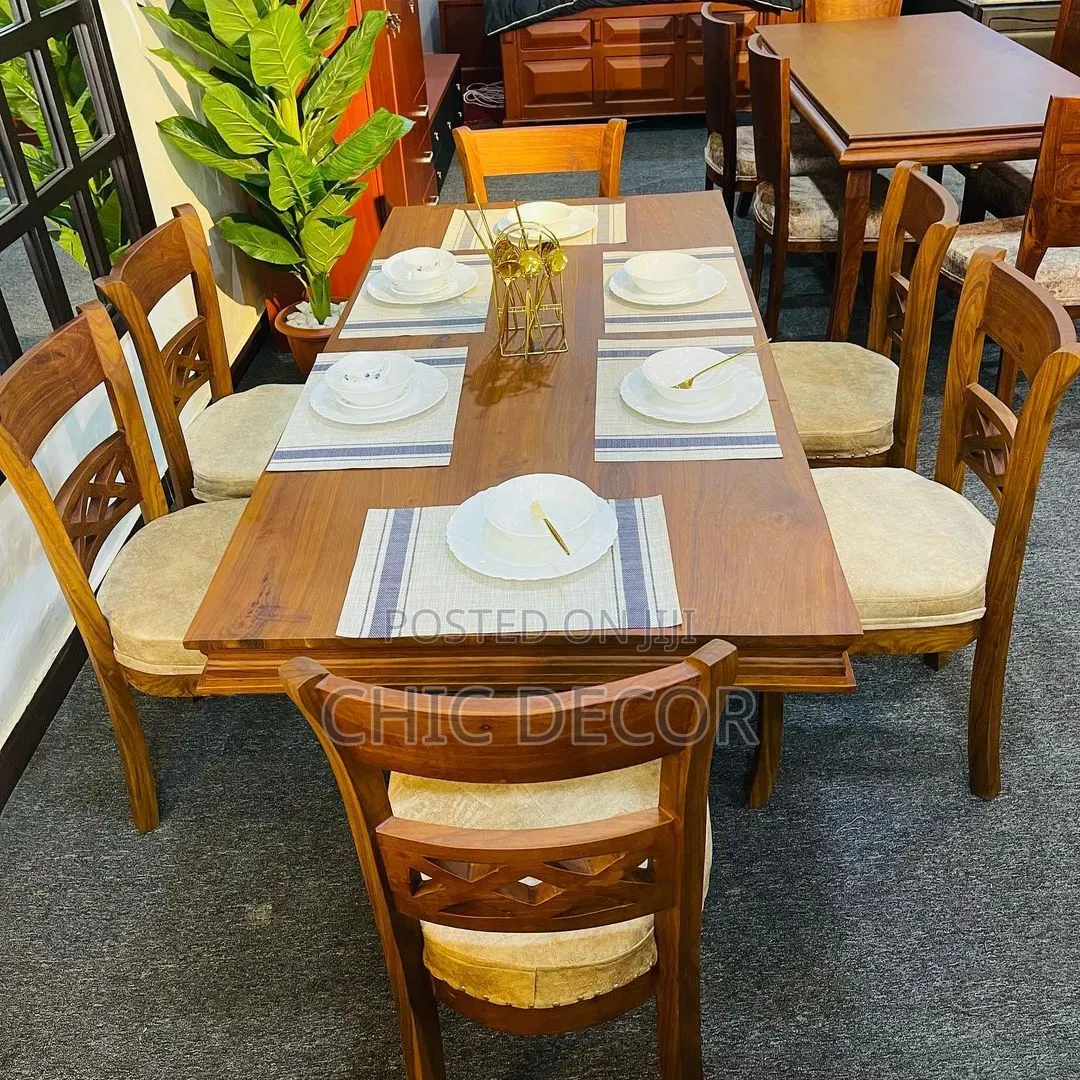 Hardwood Dinning Table (Muniga Wood)