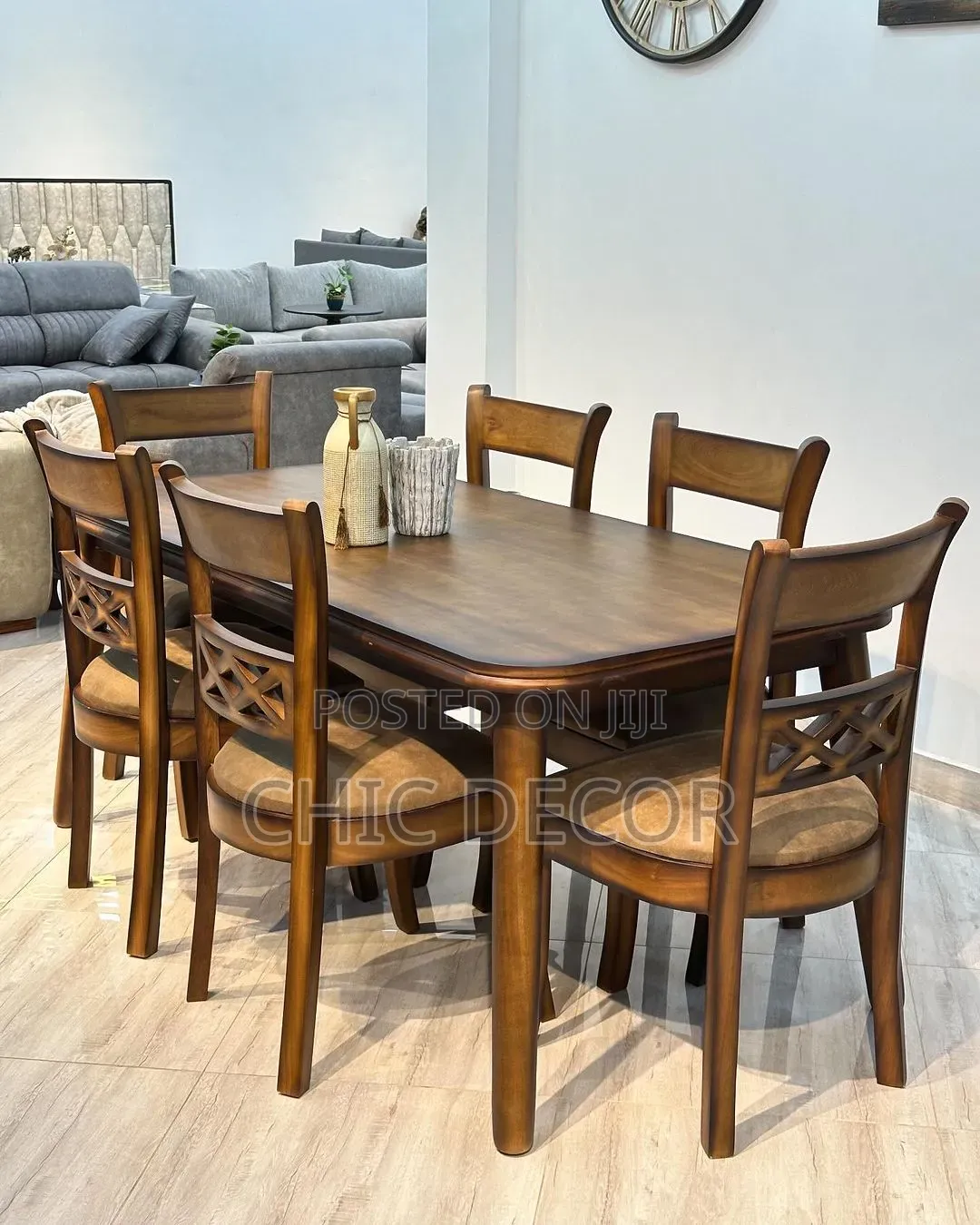 Hardwood Dinning Table (Muniga Wood)