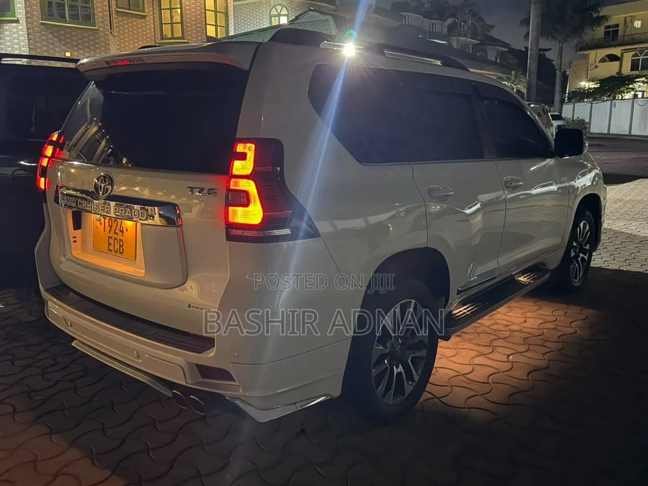 Toyota Land Cruiser Prado 2.8 2023 White