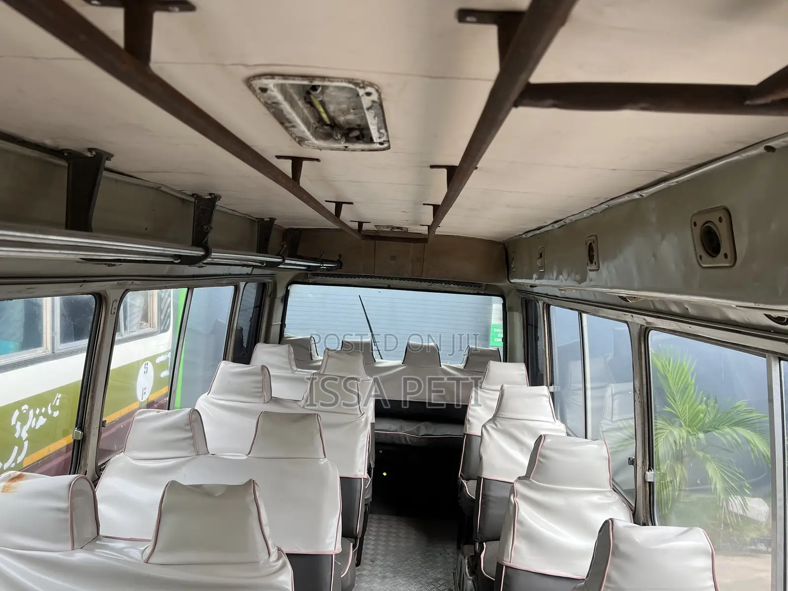 Toyota Coaster 1991 Red