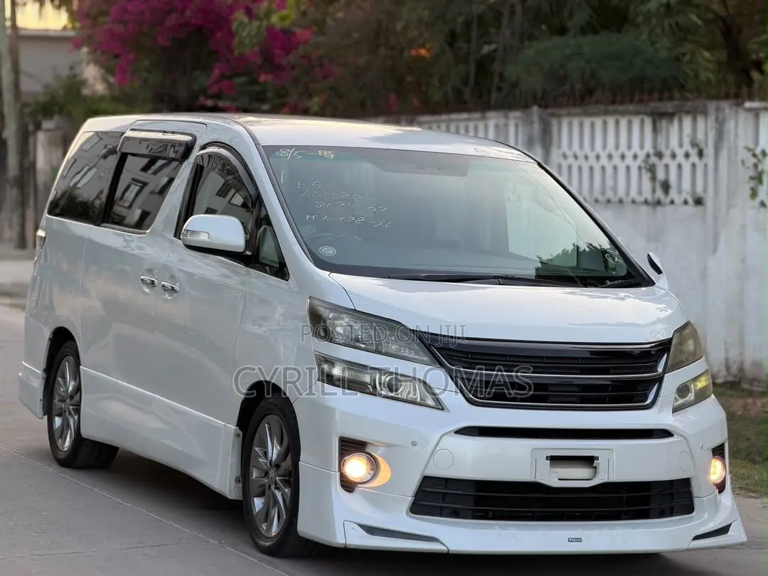 Toyota Vellfire 2012 White