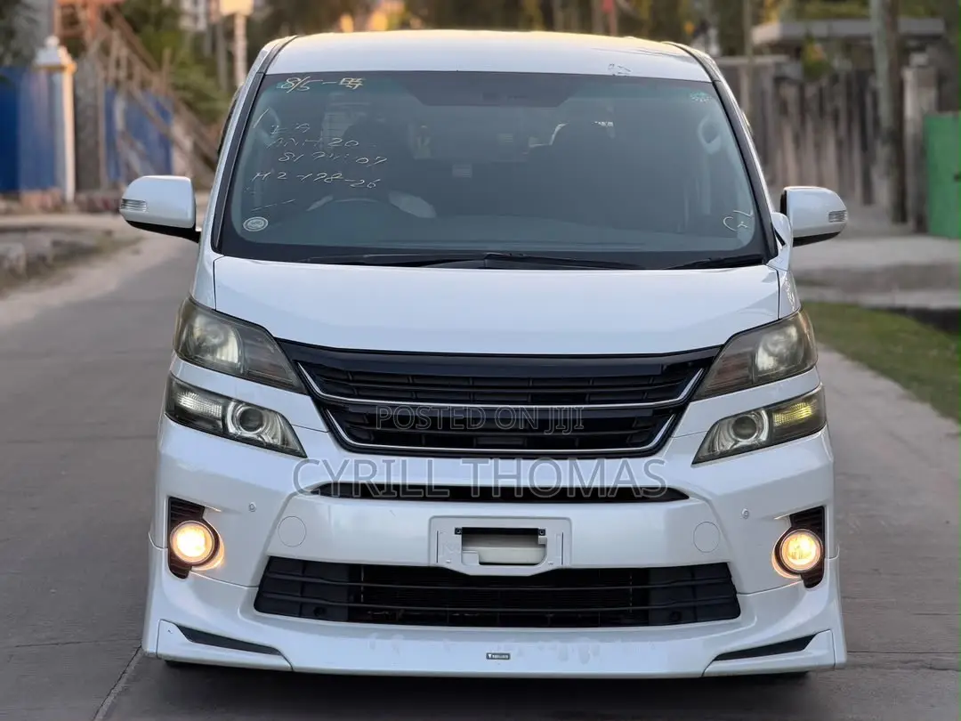 Toyota Vellfire 2012 White