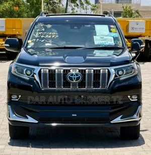 Toyota Land Cruiser Prado 2022 Black