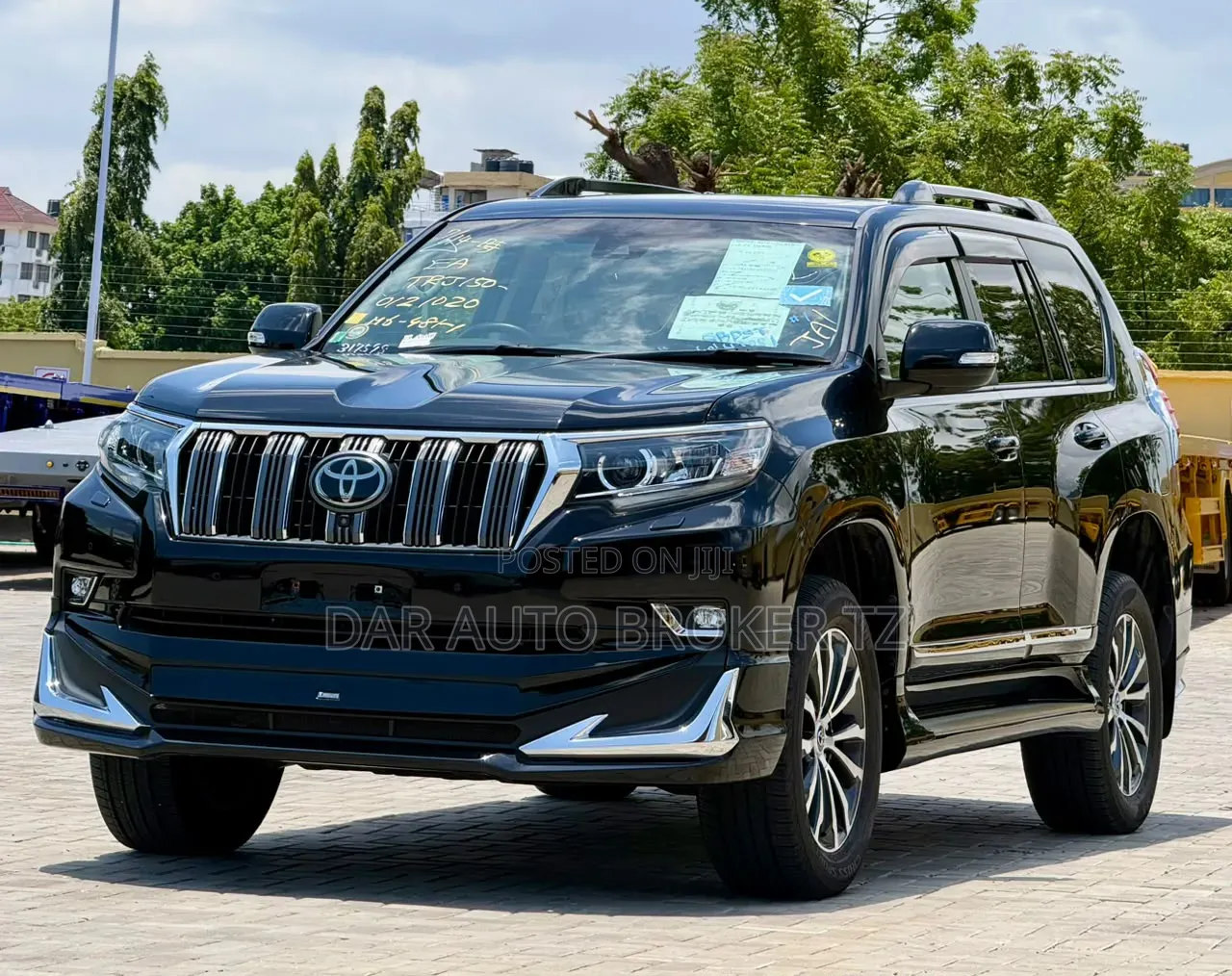 Toyota Land Cruiser Prado 2022 Black
