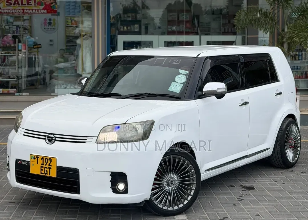 Toyota Corolla Rumion 2008 White