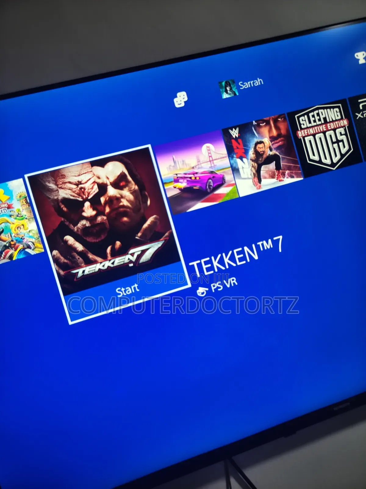 PS4 Slim - Chipped
861GB Storage
Ina Games 9 Ndani