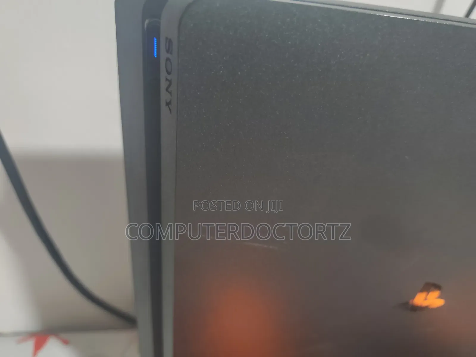 PS4 Slim - Chipped
861GB Storage
Ina Games 9 Ndani