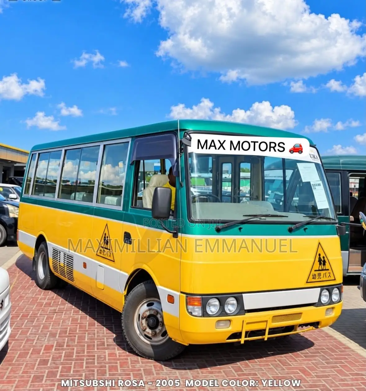 Mitsubishi Rosa 2005 Yellow