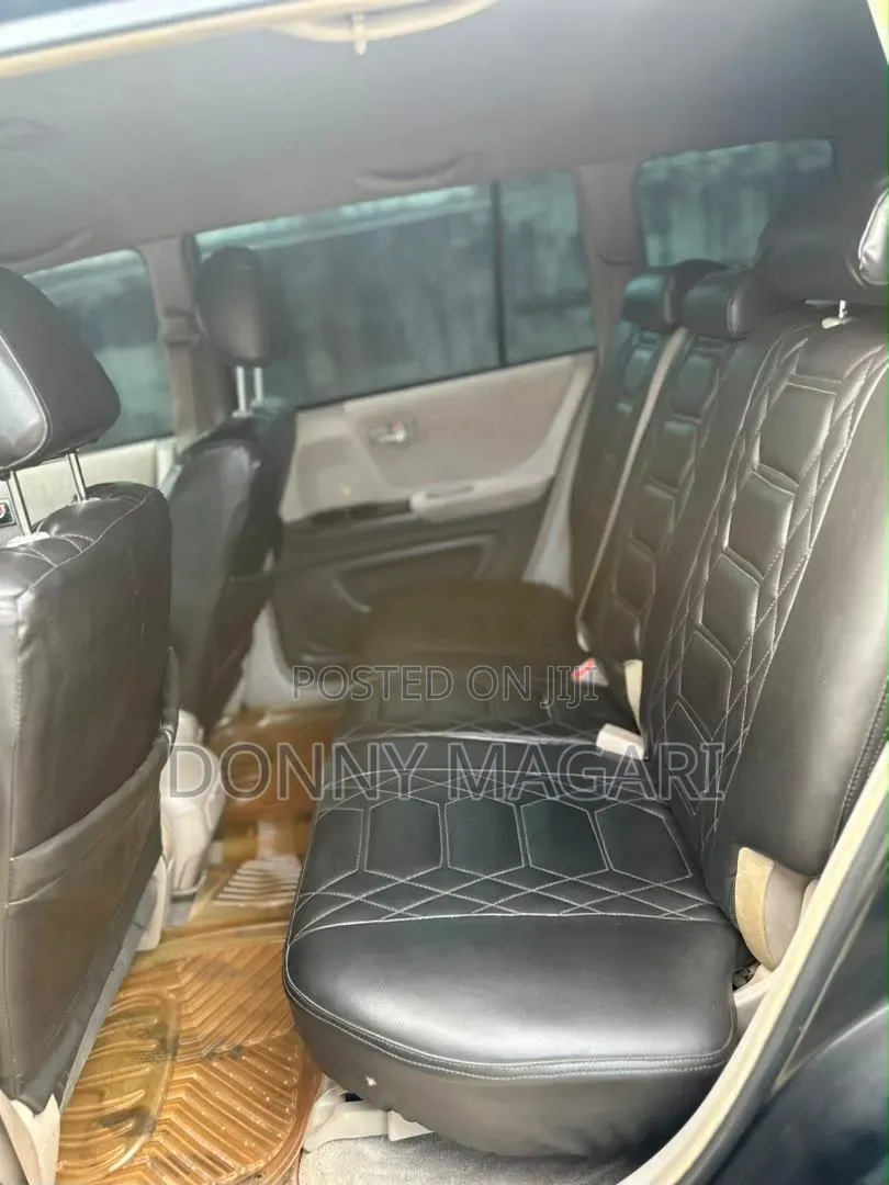 Toyota Kluger 2004 Black
