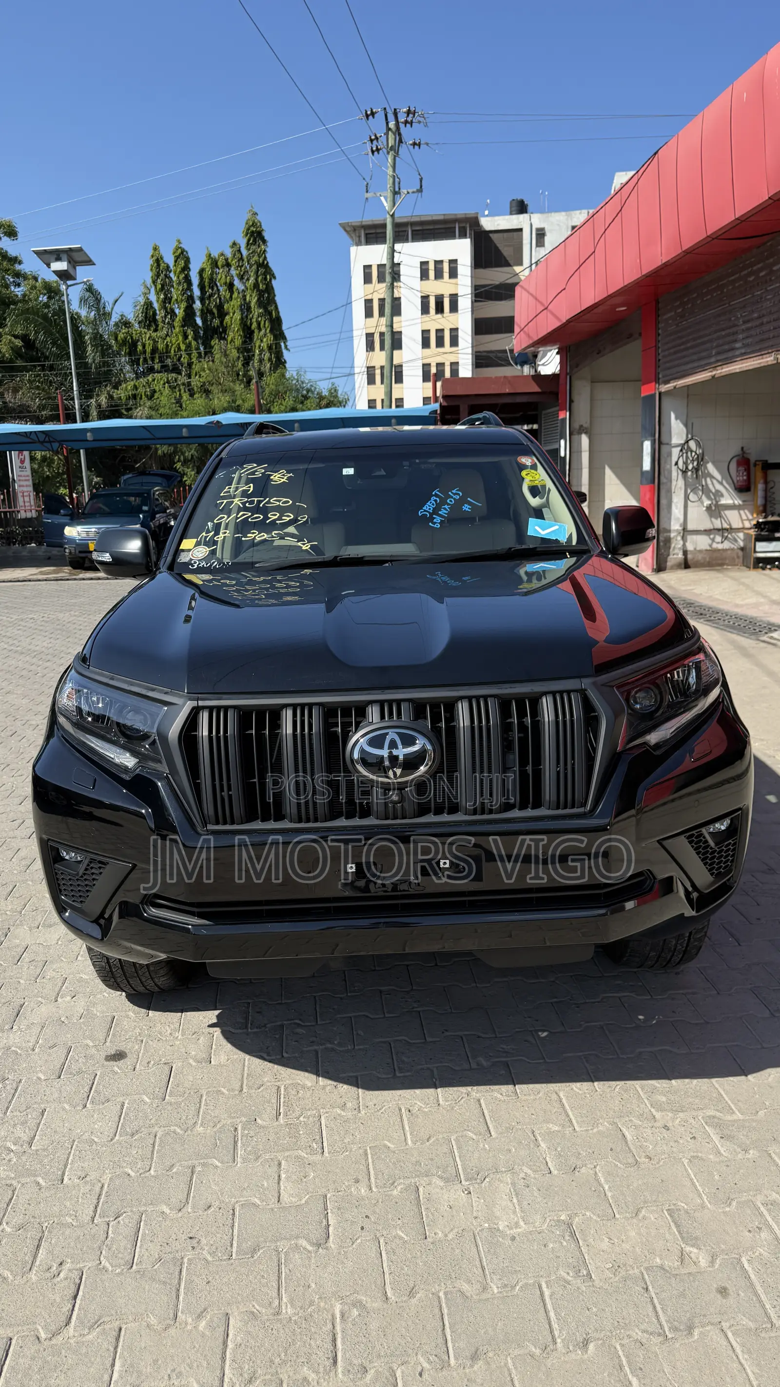 Toyota Land Cruiser Prado 2023 Black