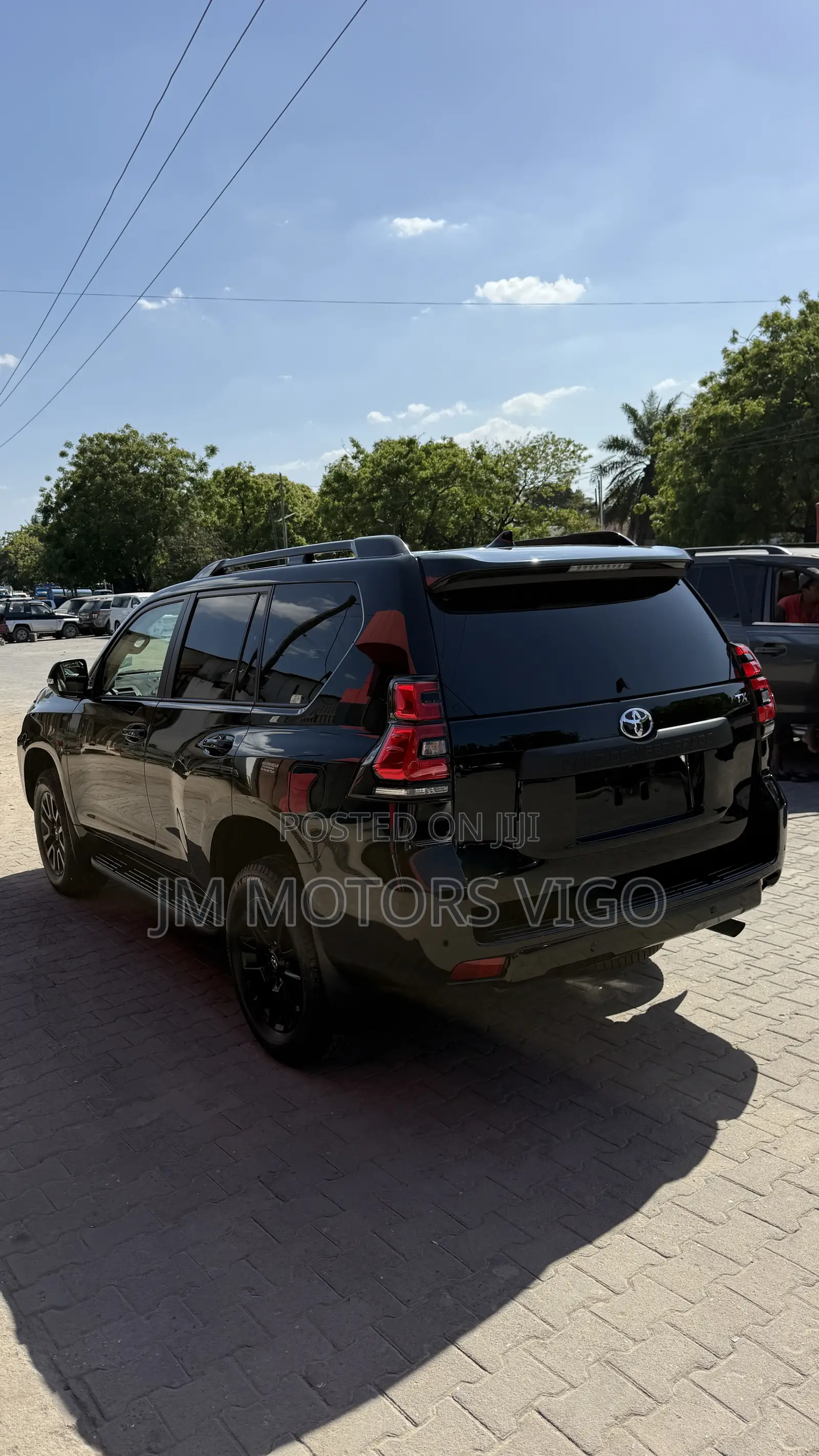 Toyota Land Cruiser Prado 2023 Black