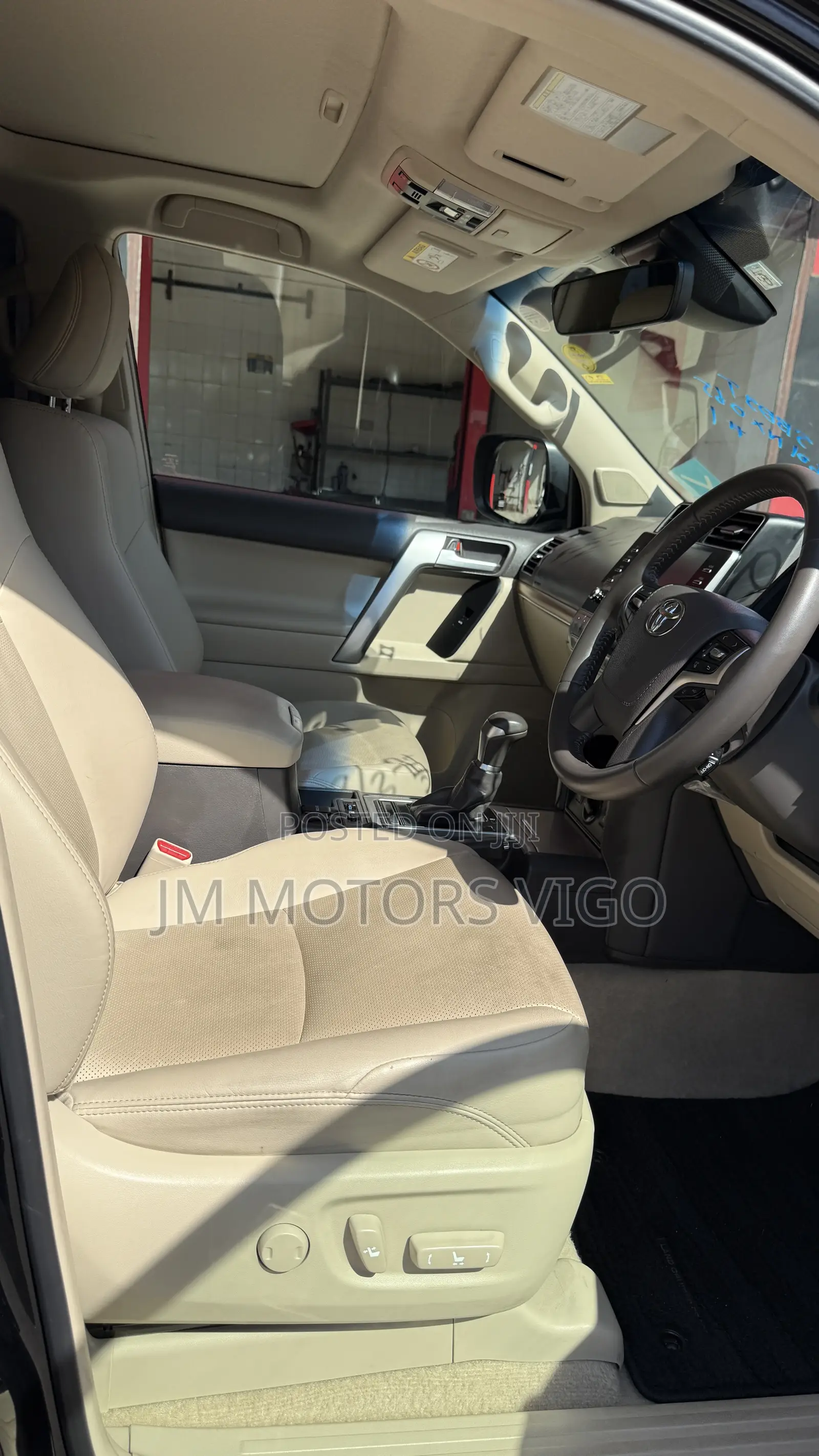 Toyota Land Cruiser Prado 2023 Black