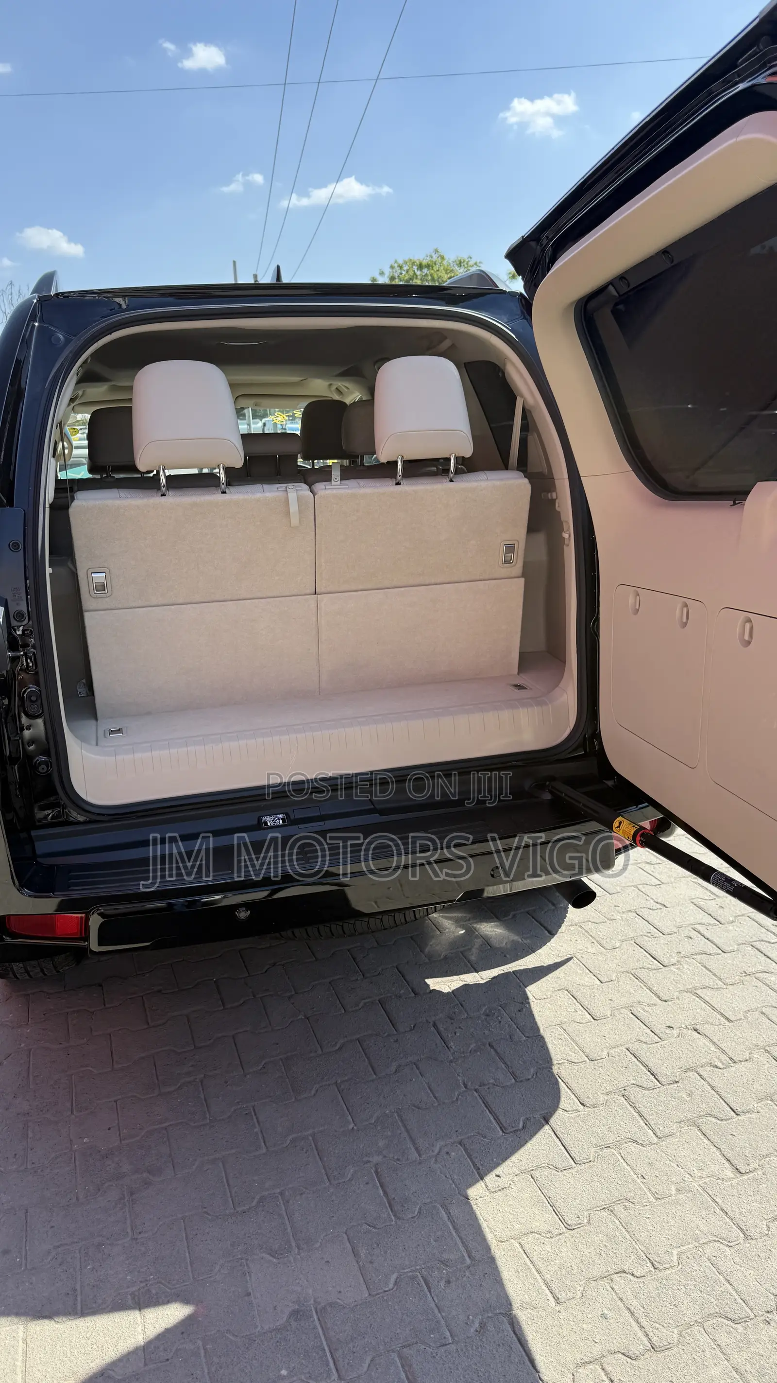 Toyota Land Cruiser Prado 2023 Black