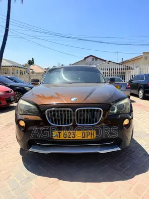 BMW X1 xDrive20d 2012 Gold