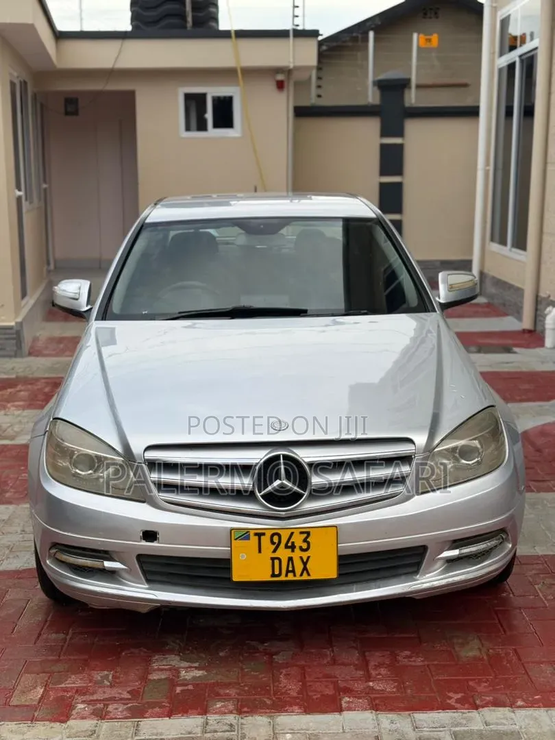 Mercedes-Benz C200 2007 Silver