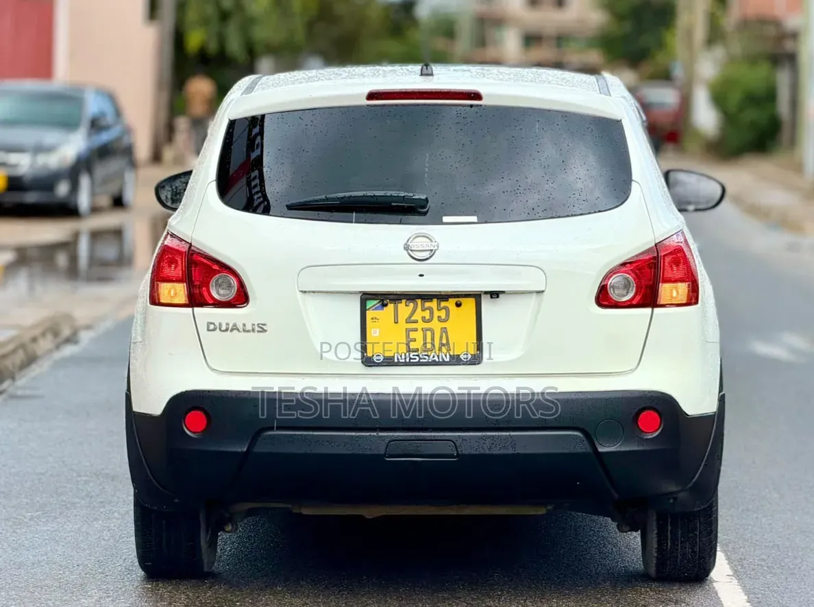 Nissan Dualis 2011 White