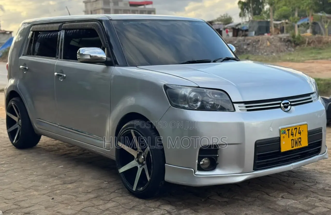 Toyota Corolla Rumion 2009 Silver