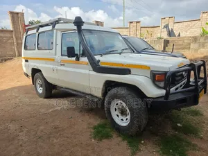 Toyota Land Cruiser 79 Series 2003 White