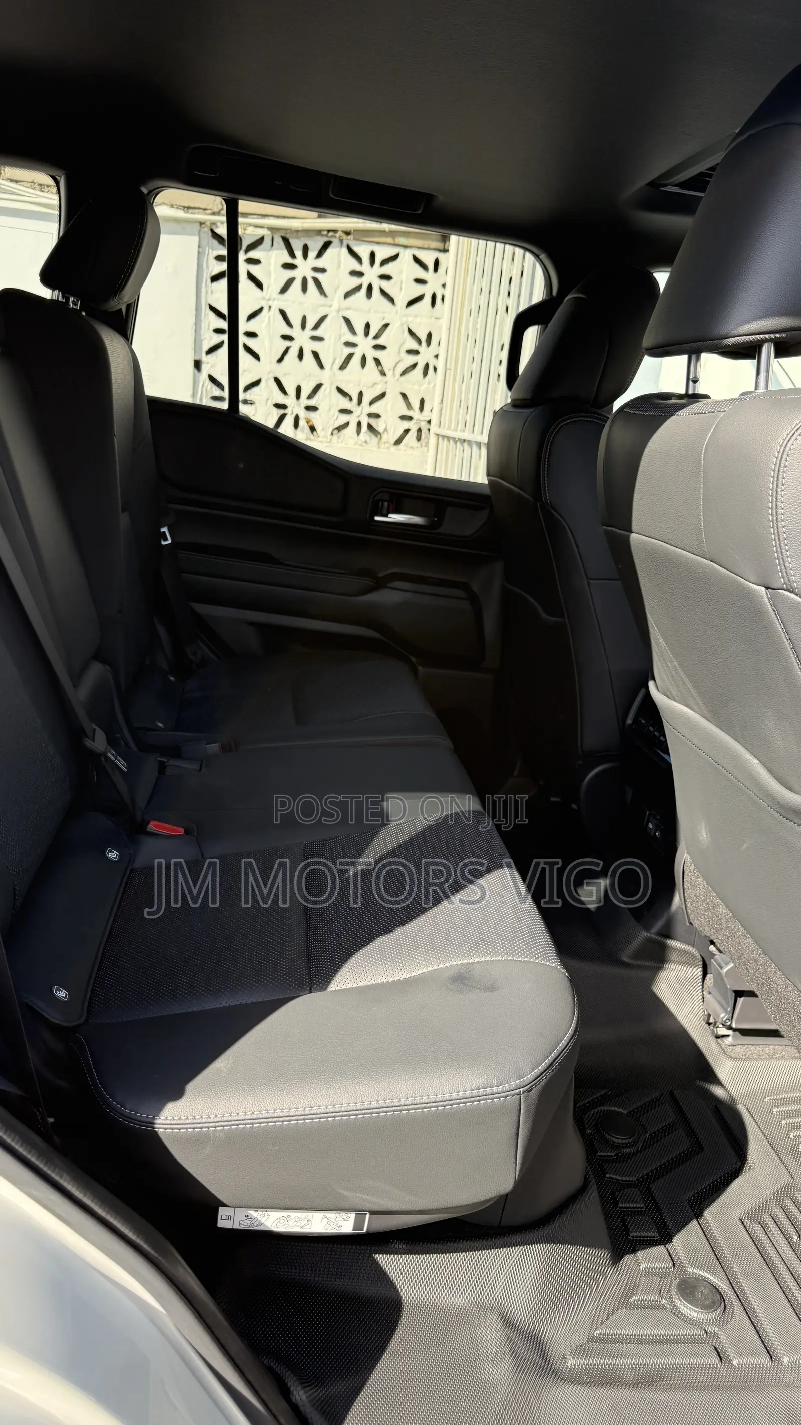 Toyota Land Cruiser Prado 2025 Pearl