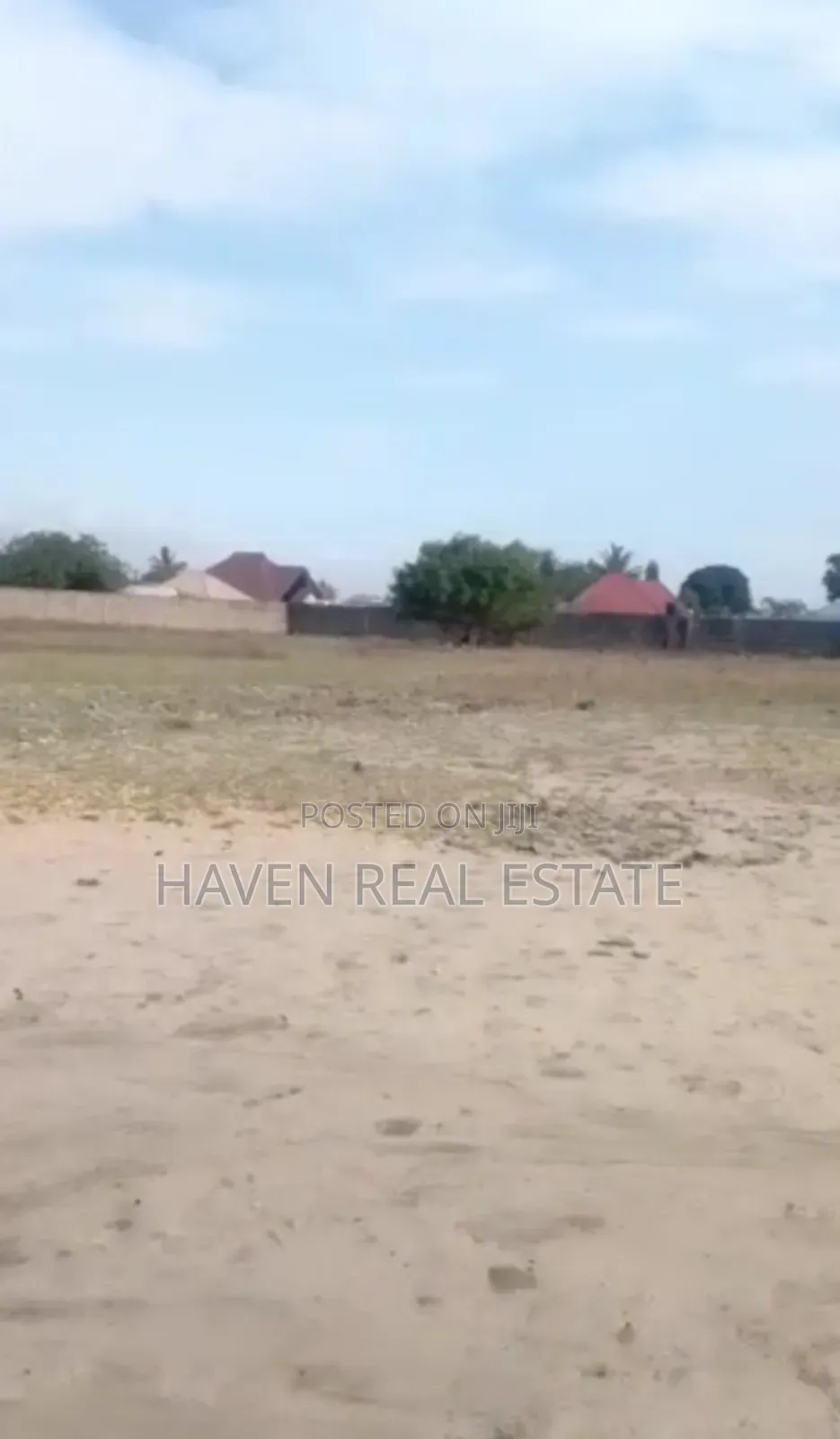 Yard Inauzwa Kigamboni Vijibweni