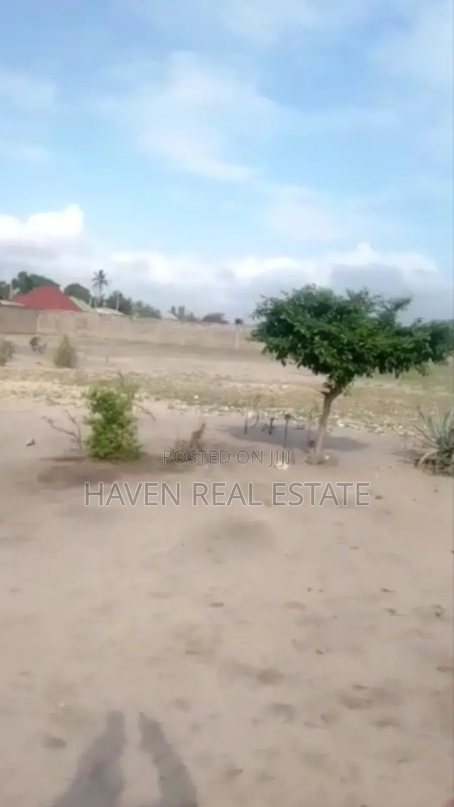 Yard Inauzwa Kigamboni Vijibweni