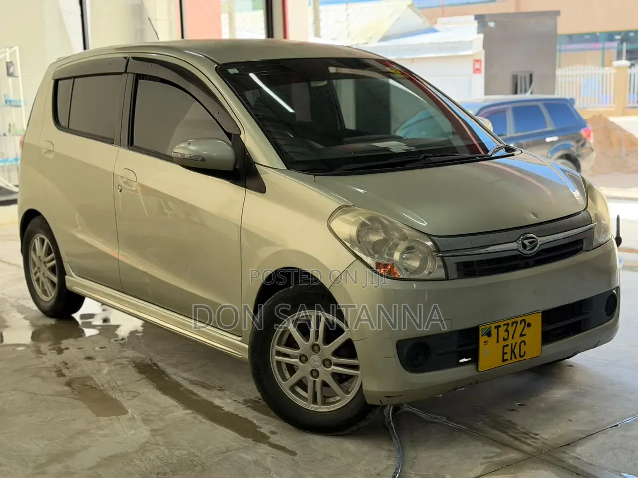 Daihatsu Mira 2012 Silver