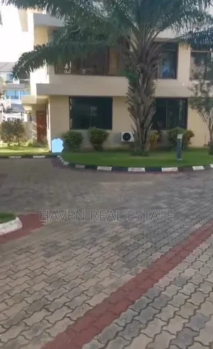 5bdrm Villa in Masaki for rent