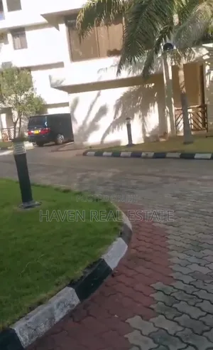 5bdrm Villa in Masaki for rent