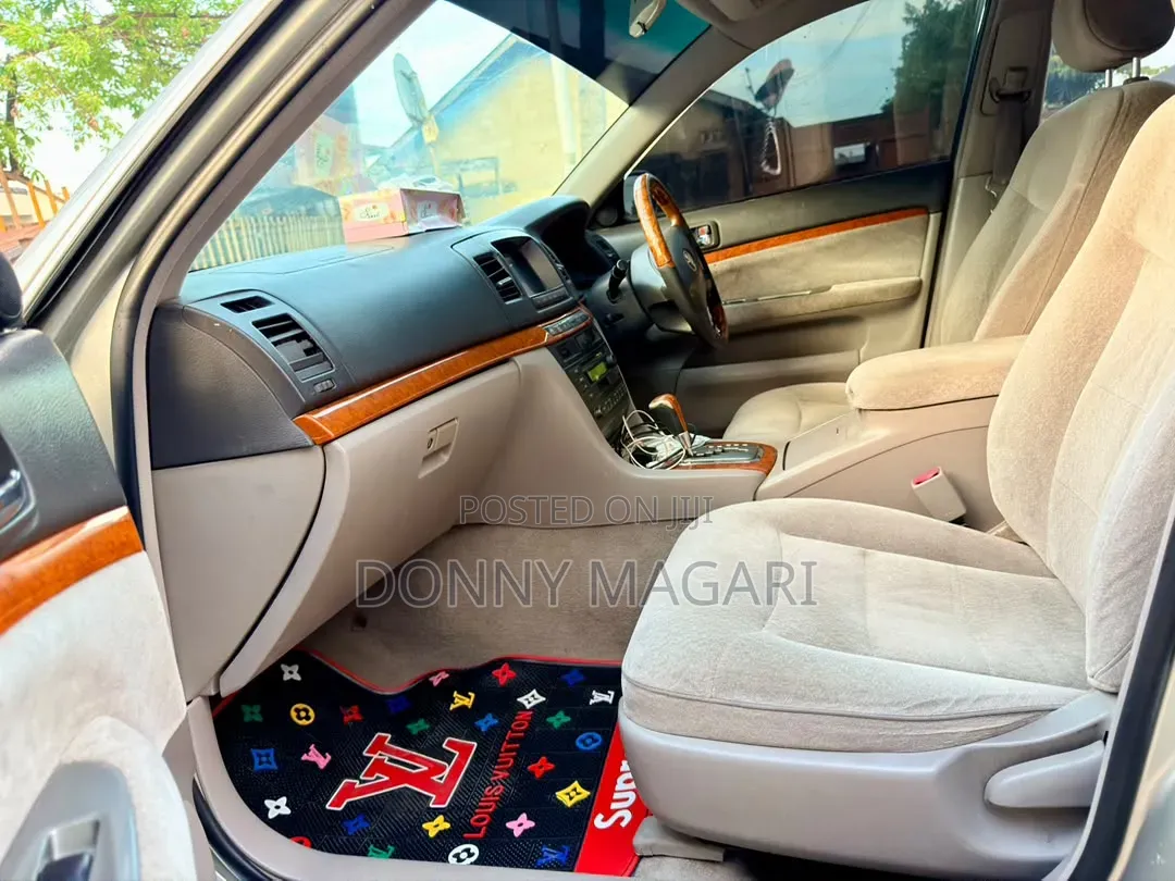Toyota Mark II 2003 Silver