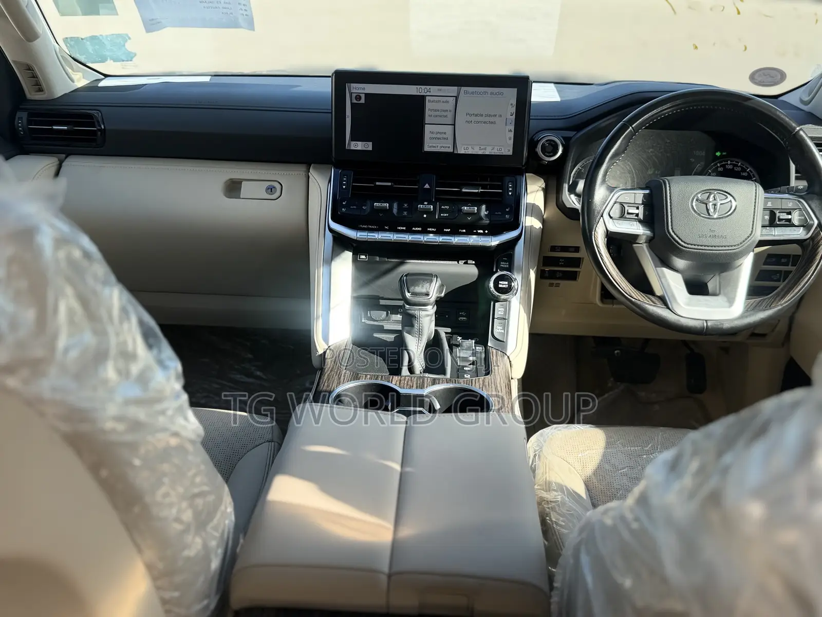 Toyota Land Cruiser LC300 2024 Black