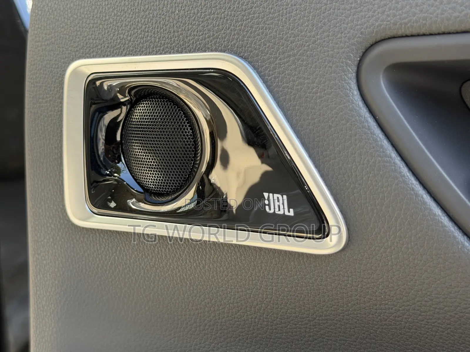 Toyota Land Cruiser LC300 2024 Black
