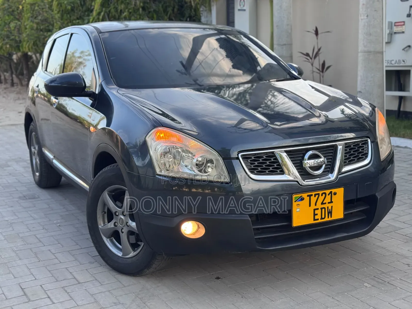 Nissan Dualis 2010 Gray