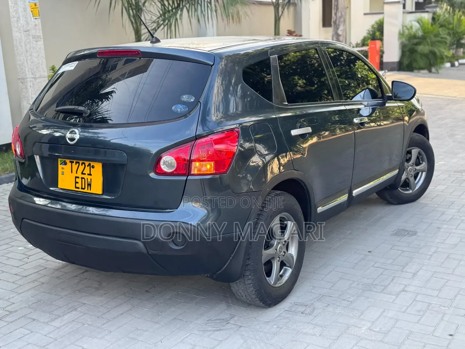 Nissan Dualis 2010 Gray