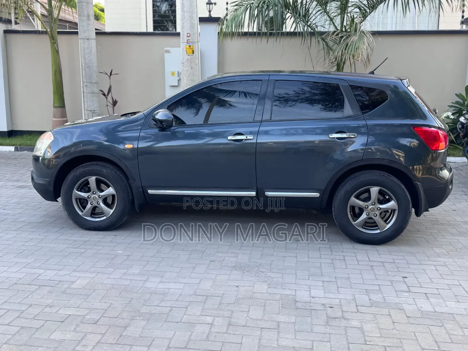 Nissan Dualis 2010 Gray
