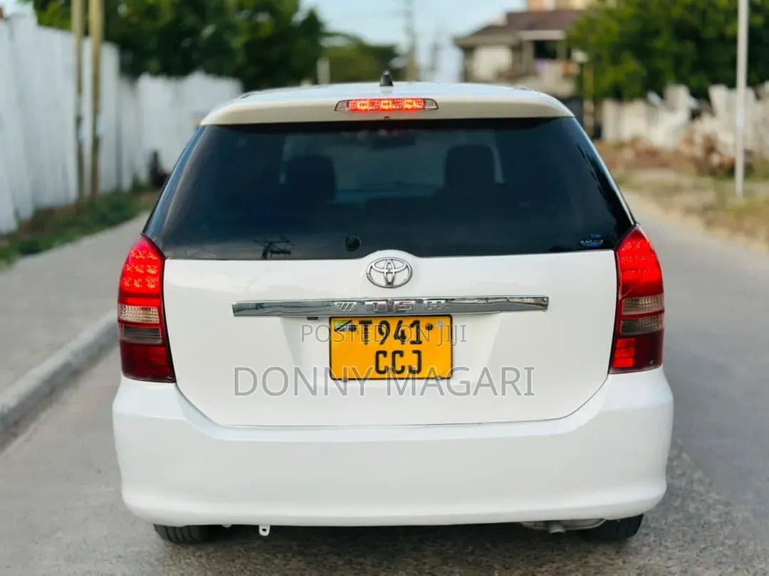 Toyota Wish 2005 White