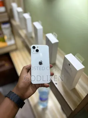 New Apple iPhone 13 128 GB Pink