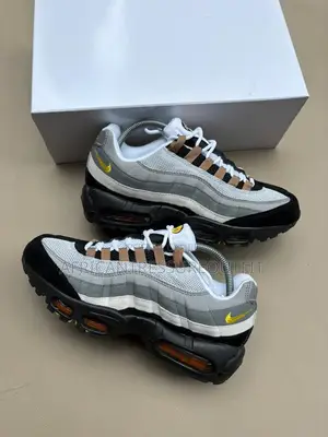 Air Max Nike Sneakers Collection Available | Buy Now